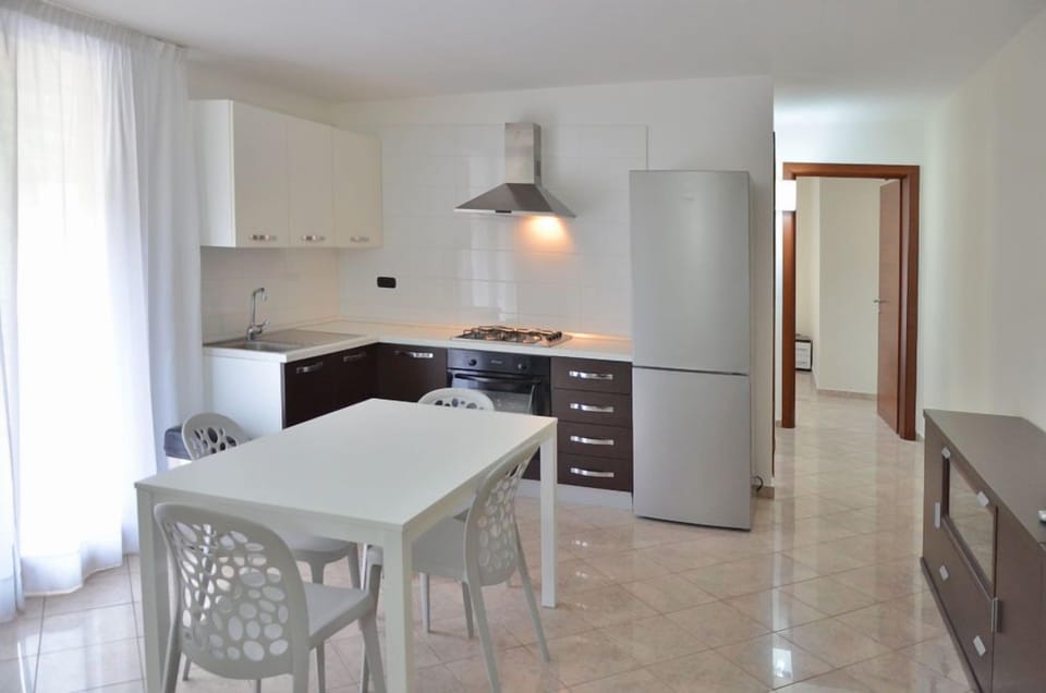 Apartment, 1 Bedroom, Kitchen | Minibar, in-room safe, desk, blackout drapes