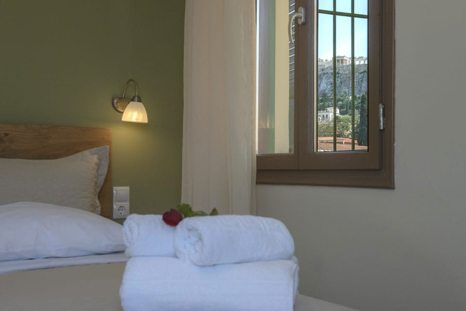 Deluxe Double Room, Balcony | Egyptian cotton sheets, premium bedding, down comforters, minibar