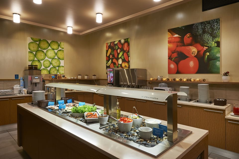 Daily buffet breakfast for a fee