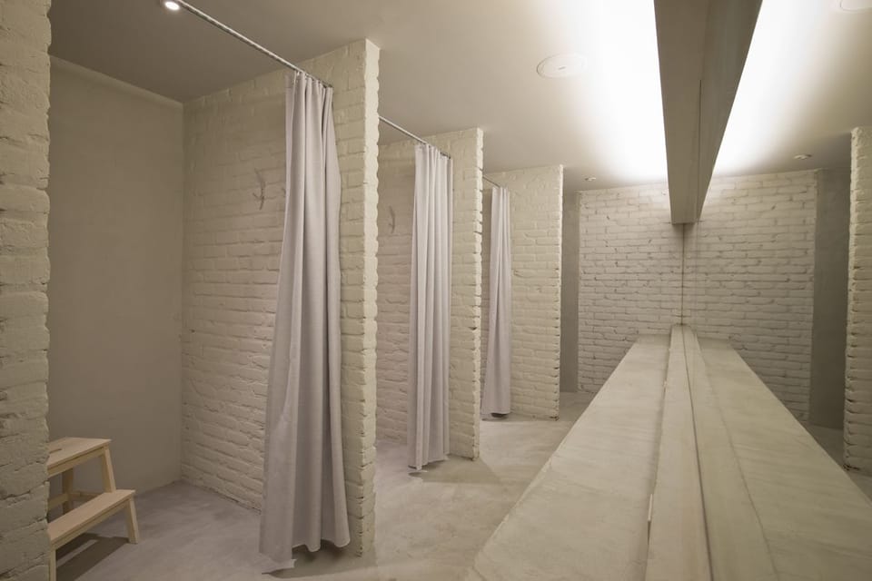 Wu Wei Hotel in Flanders