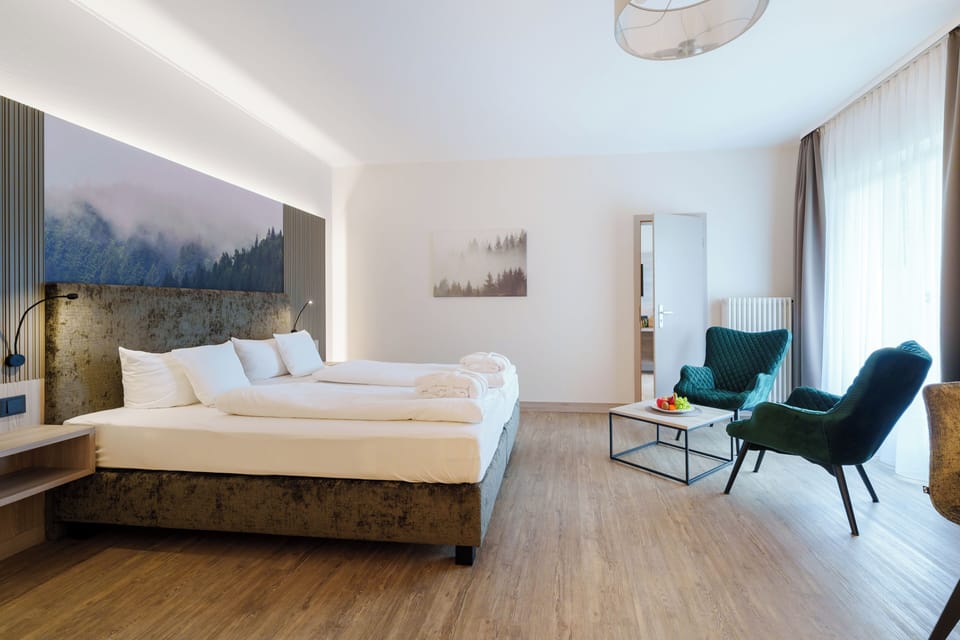 Superior Single Room, Non Smoking | Hypo-allergenic bedding, in-room safe, individually decorated, desk