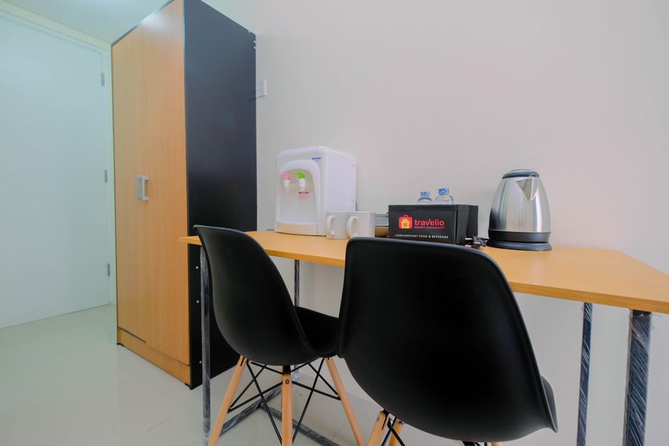Room | Living area | TV