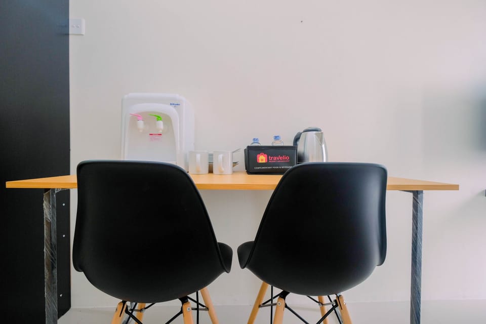 Room | Living area | TV