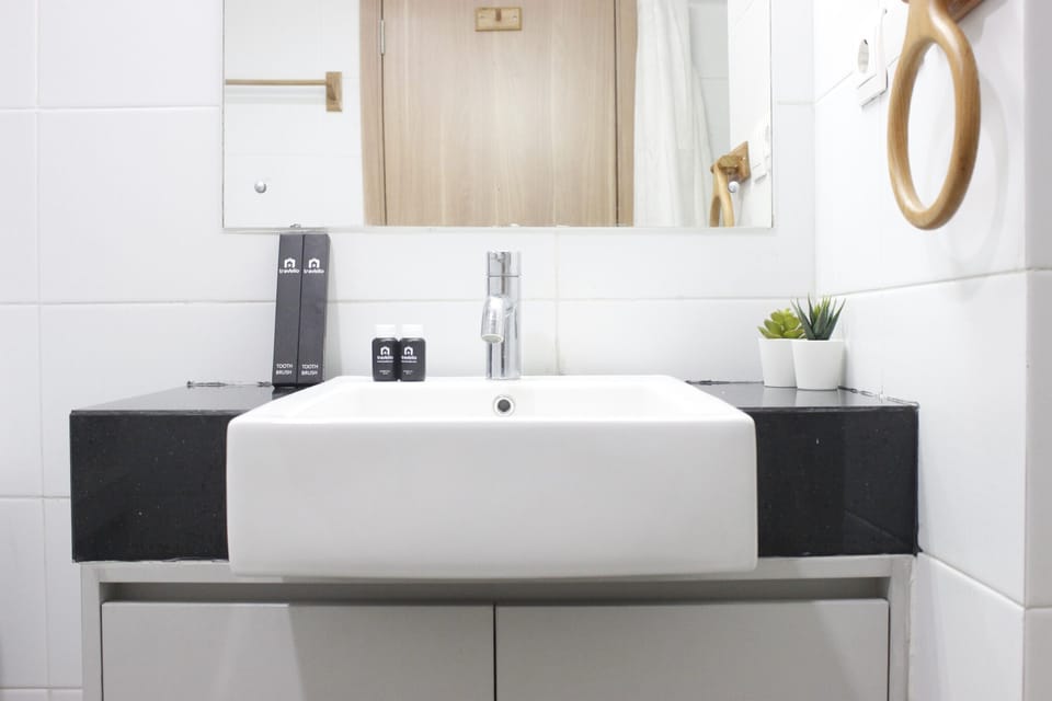 Room | Bathroom sink