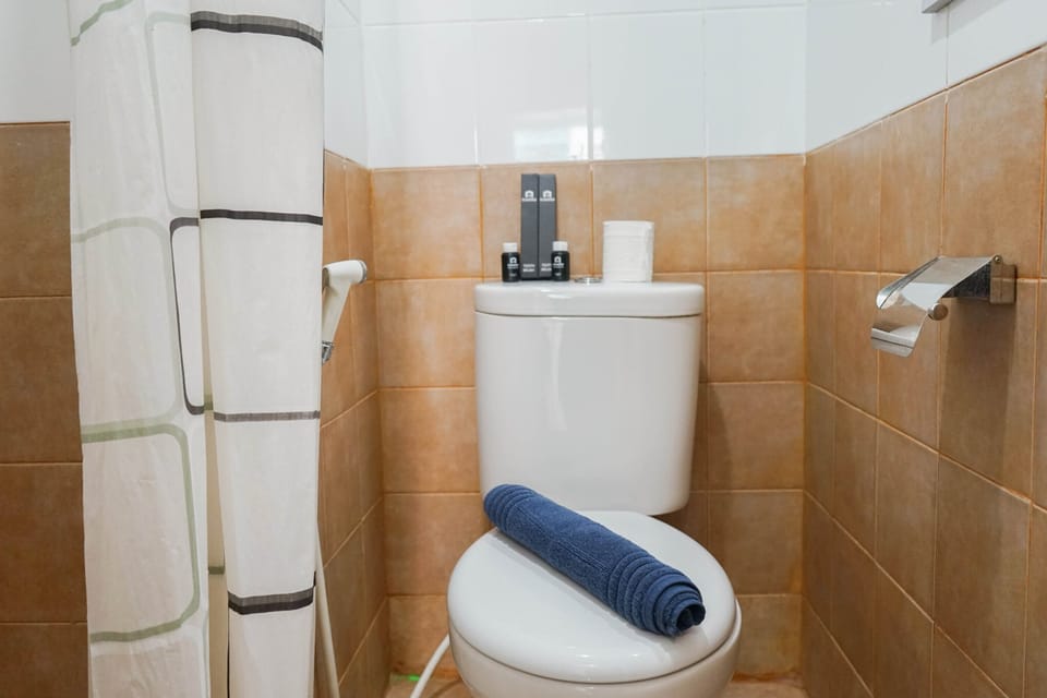 Cozy 2BR for 3 Pax Green Pramuka Apartment Apartment in Jakarta