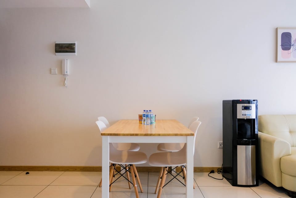 Room | In-room dining