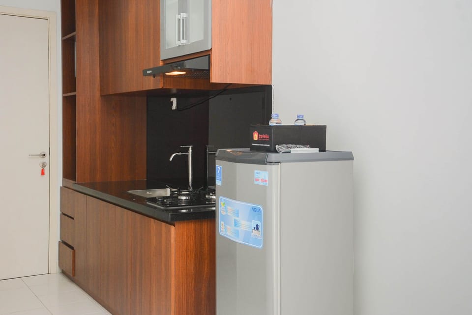 Room | Private kitchen | Fridge, stovetop, cookware/dishes/utensils