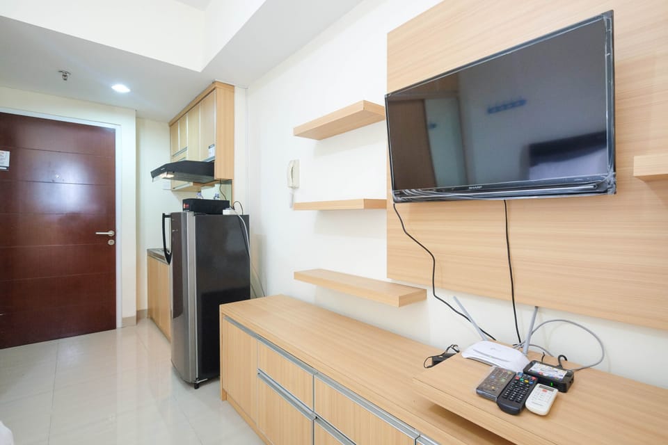 Room | Private kitchen | Fridge, stovetop, dishwasher, electric kettle
