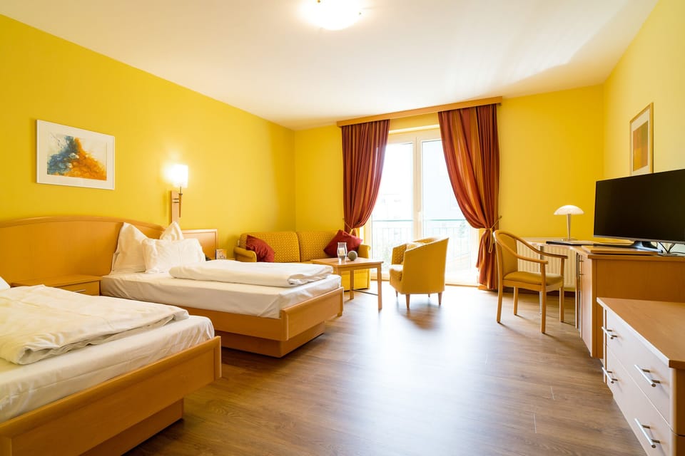 Family Room | Minibar, soundproofing, WiFi (free), individually decorated