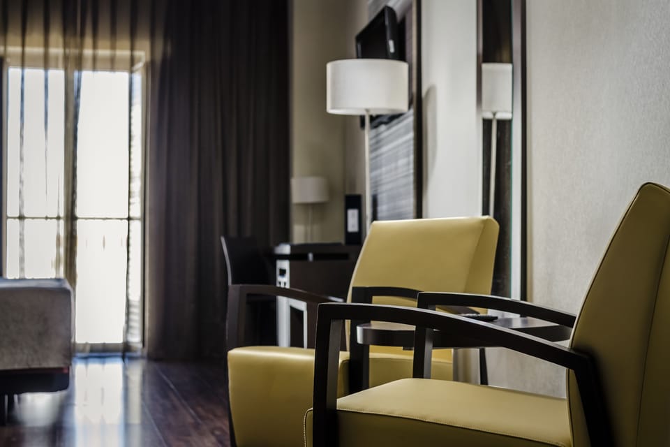 Minibar, in-room safe, desk, soundproofing