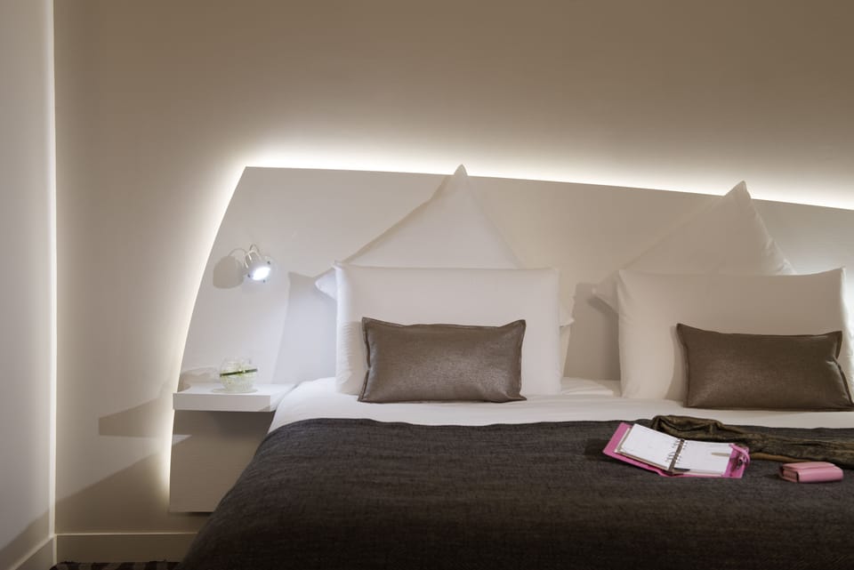 Premium bedding, minibar, in-room safe, desk
