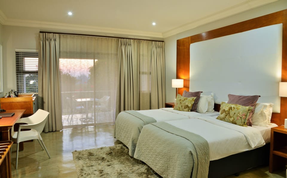 Deluxe Room | 2 bedrooms, minibar, in-room safe, iron/ironing board (on request)