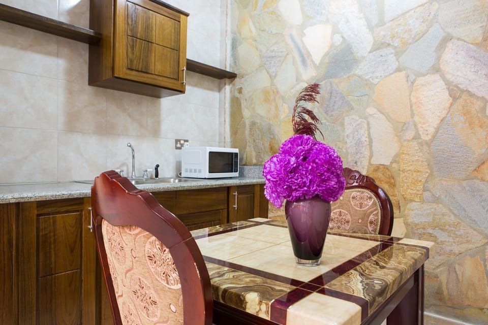 Executive Room | In-room safe, desk, blackout drapes, WiFi (free)
