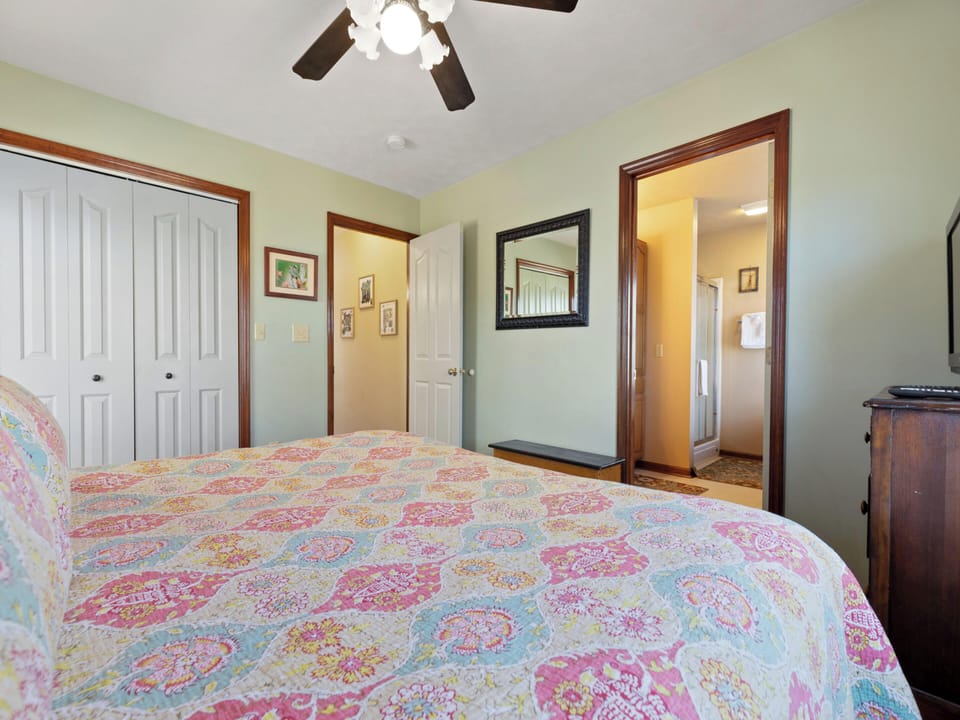 Annie's Smoky View by Jackson Mountain Rentals Cabin in Gatlinburg