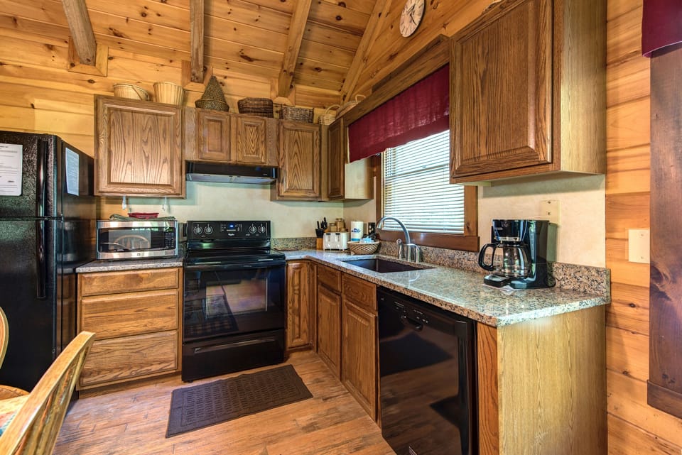 Studio (1 Bedroom) | Property amenity