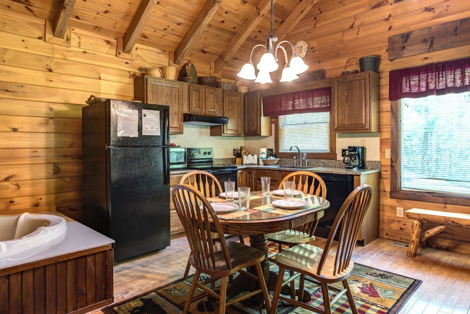 Studio (1 Bedroom) | Property amenity
