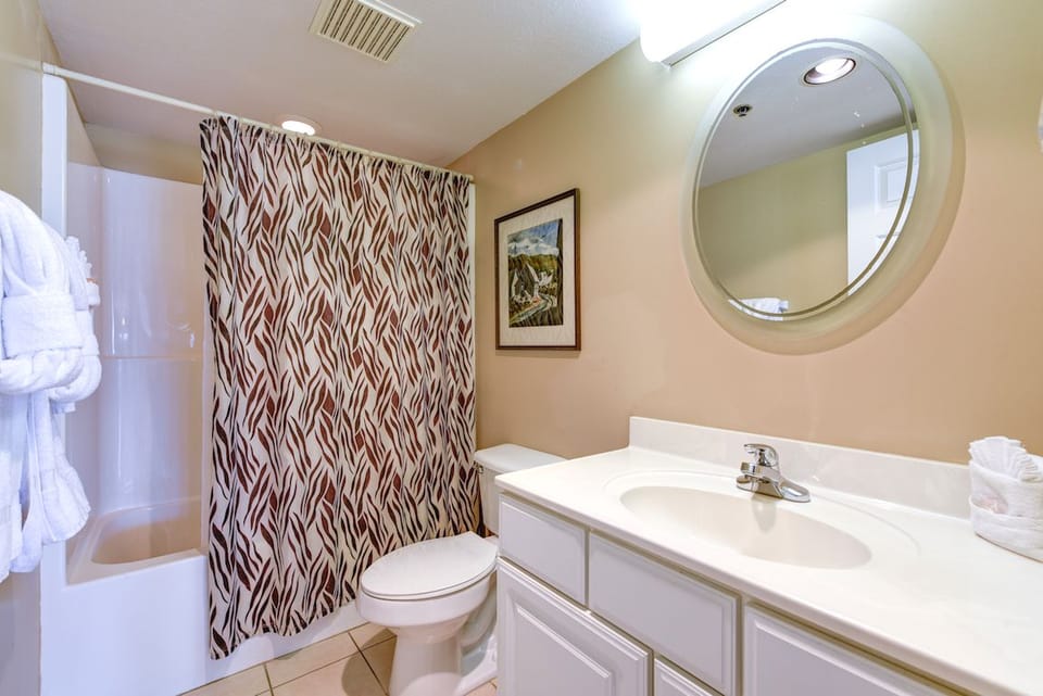 Golf Vista 111 by Jackson Mountain Rentals Apartment in Pigeon Forge