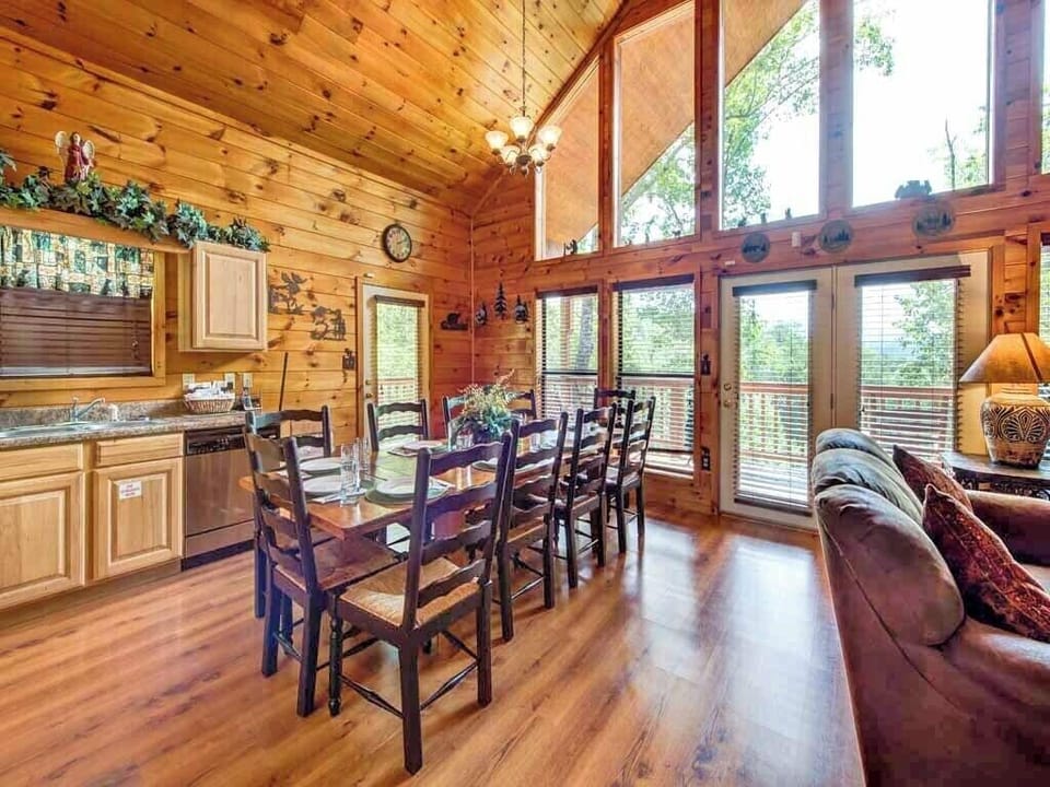 Studio (3 Bedrooms) | Property amenity