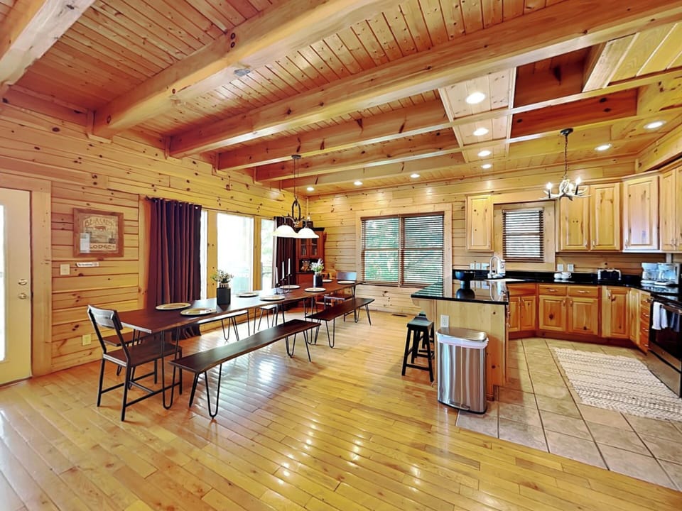 Studio (5 Bedrooms) | Property amenity