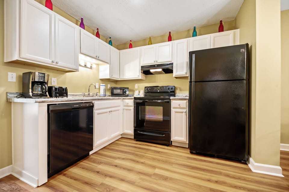 Condo (2 Bedrooms) | Property amenity