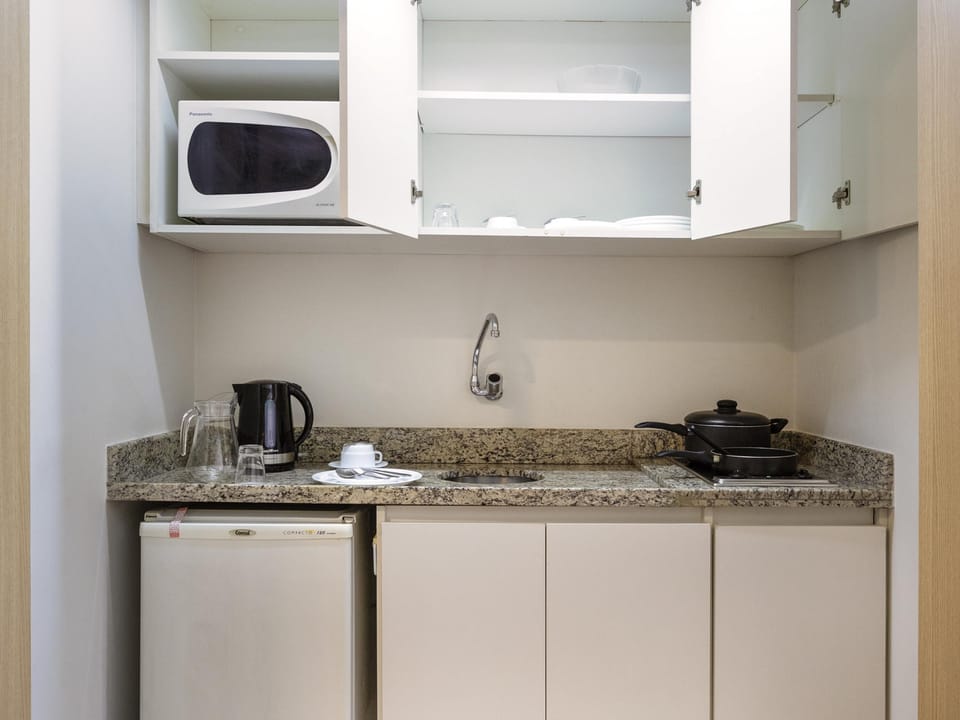 Superior Apartment, 3 Twin Beds, Kitchen | Minibar, in-room safe, desk, blackout drapes