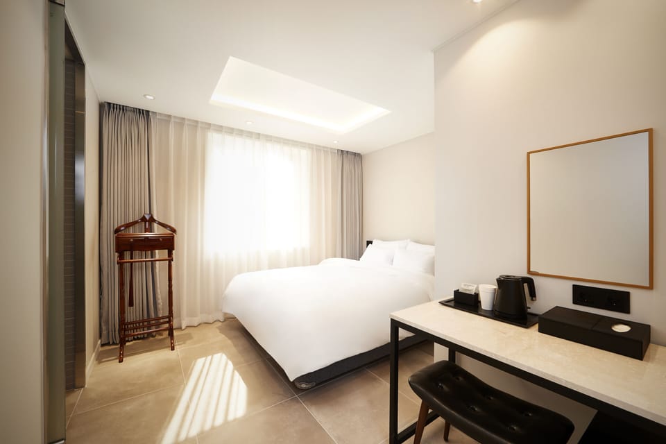 Standard Room - 5 free OTT services[Netflix, Tving, Watcha, Disney, Apple] | Premium bedding, blackout drapes, soundproofing, free WiFi