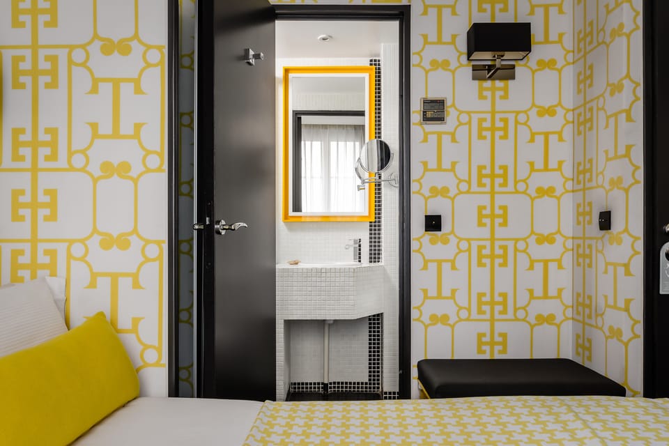 Standard Single Room | Minibar, in-room safe, desk, soundproofing