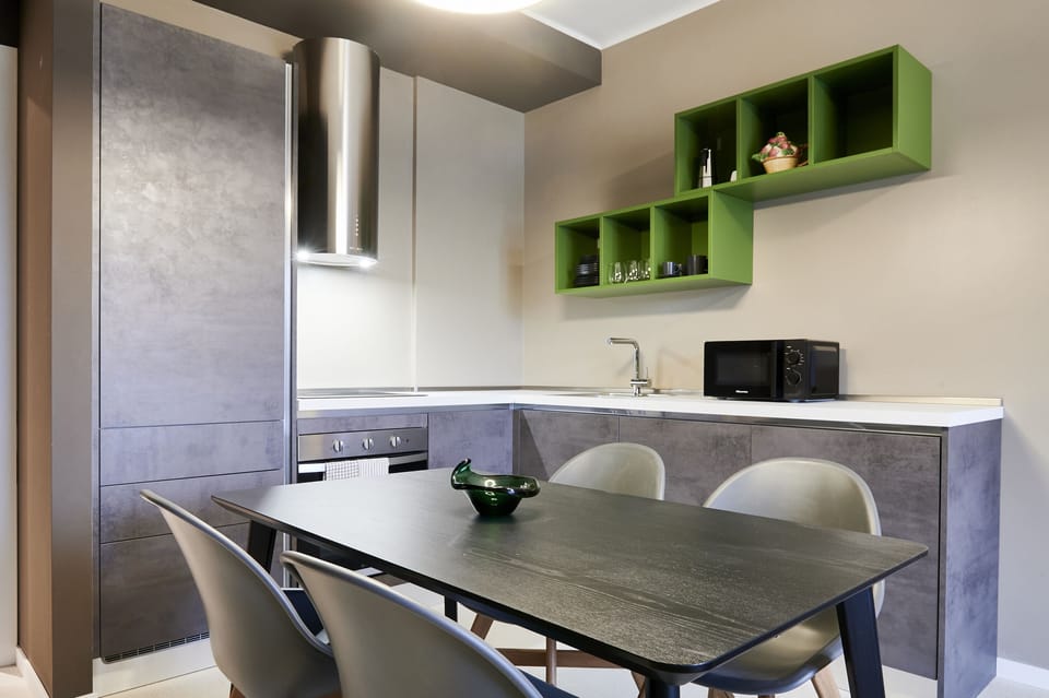 Deluxe Condo | Living area