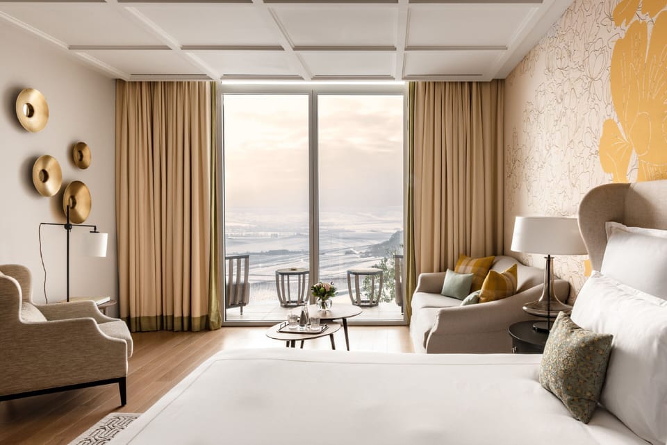 Junior Suite (Royal) | Premium bedding, memory foam beds, minibar, in-room safe