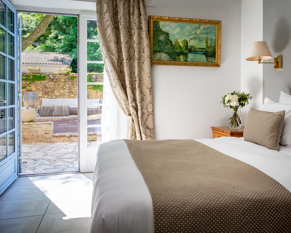 Comfort Room | Premium bedding, minibar, in-room safe, desk