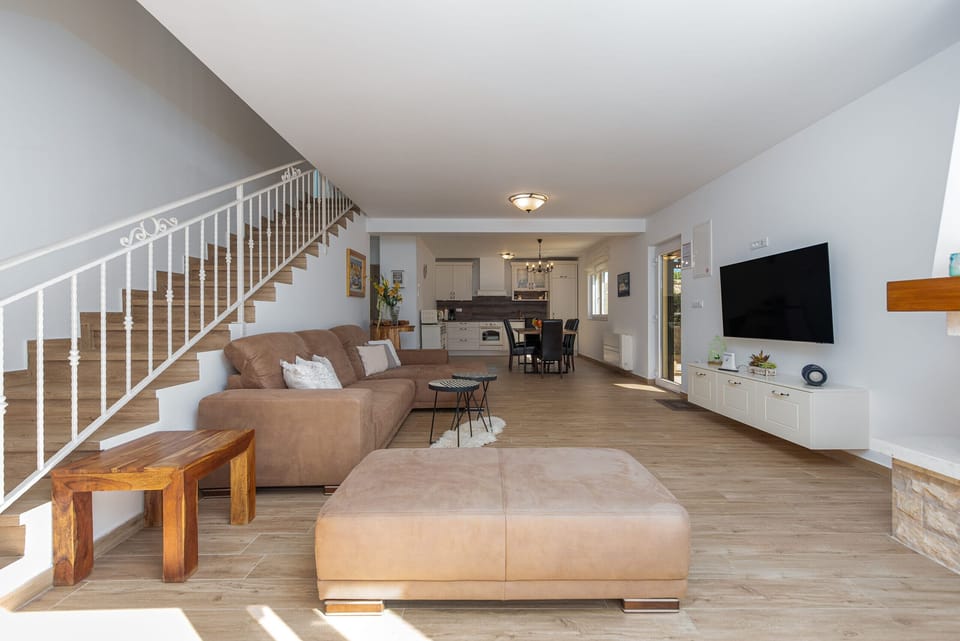 Villa, 3 Bedrooms, Private Pool, Pool View | Living room | Fireplace