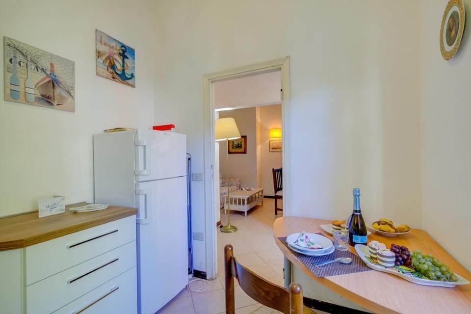 Family Apartment, 3 Bedrooms, 2 Bathrooms, Sea Facing (La Fresia - Focette 100m from sea) | Interior