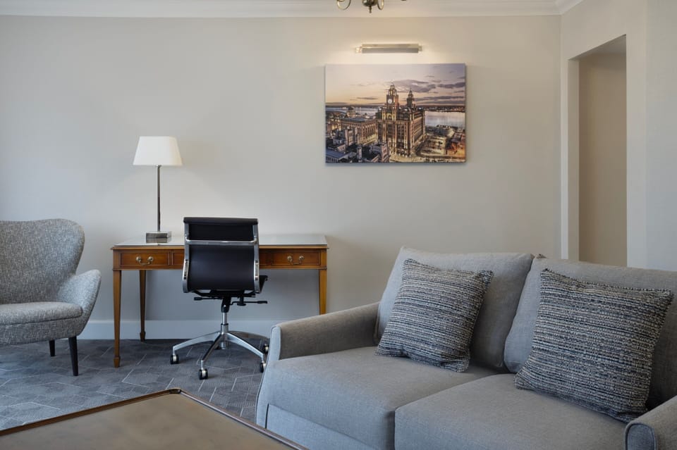 Suite, 1 Bedroom | Premium bedding, pillowtop beds, in-room safe, desk