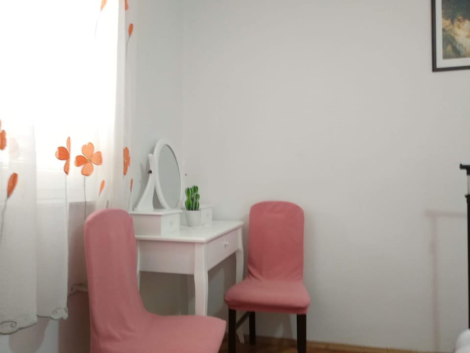 Shared Dormitory, 1 Bedroom, Smoking | 1 bedroom