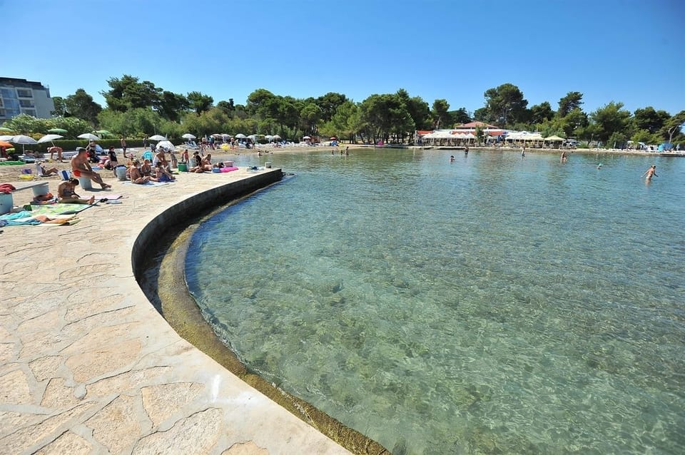 Apartment, 1 Bedroom, Terrace, Garden View | Beach