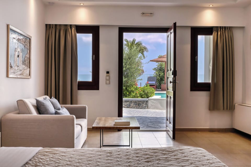 Junior Suite, Private Pool, Pool View | In-room safe, individually decorated, individually furnished, desk