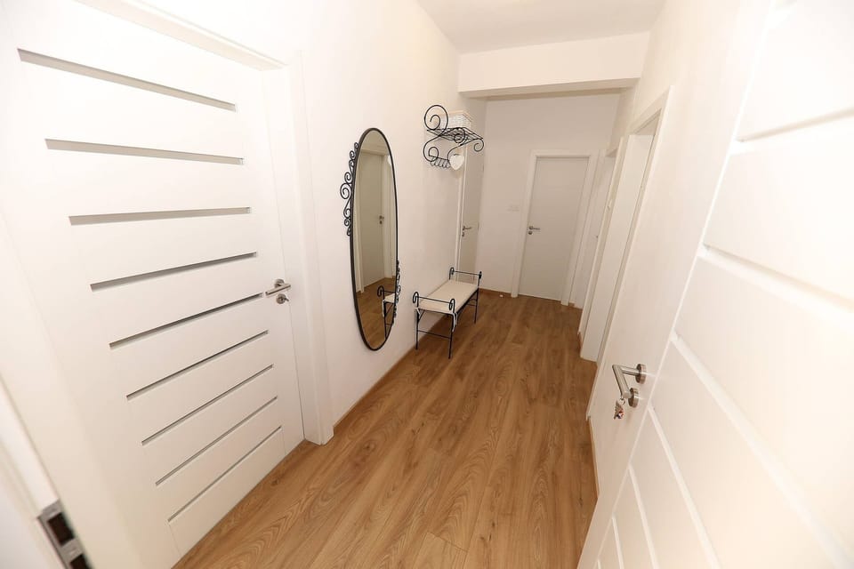 Apartment, 2 Bedrooms, Terrace | Interior