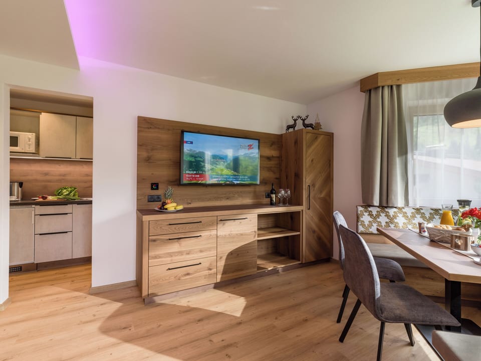 Apartment, 2 Bedrooms, Terrace (Torspitz) | Living area | Flat-screen TV, table tennis