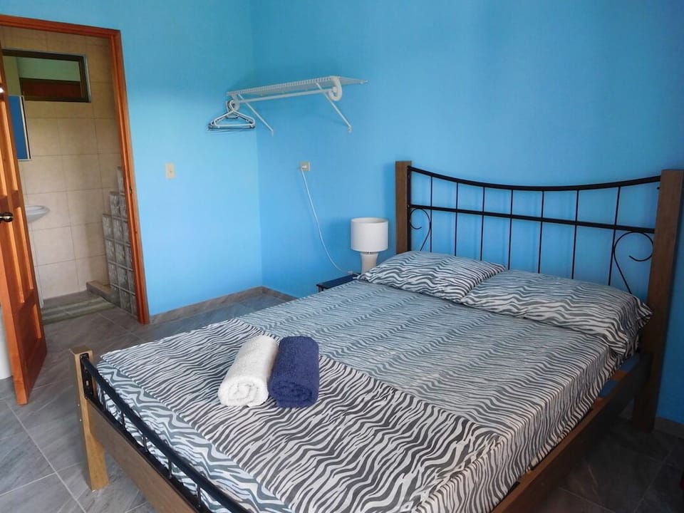 Basic Double Room | Free WiFi, bed sheets