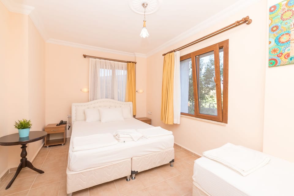 Apartment | Minibar, bed sheets