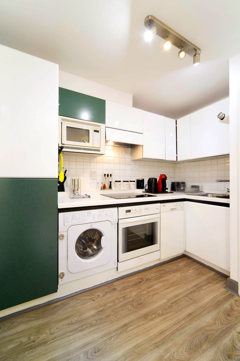 Room (1 Bedroom) | Private kitchen | Fridge, oven, espresso maker, electric kettle