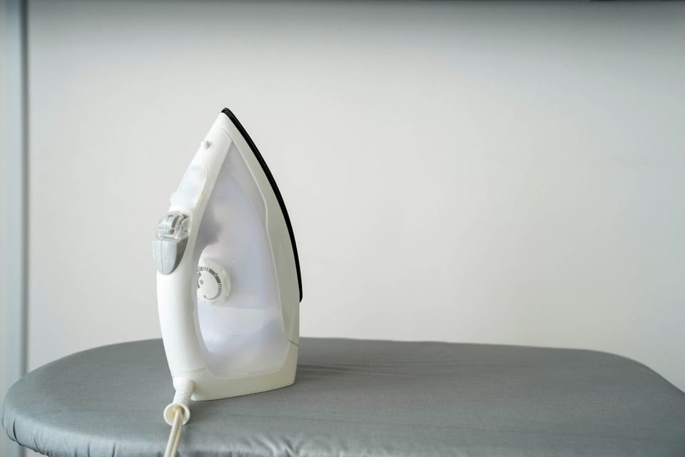 Iron/ironing board