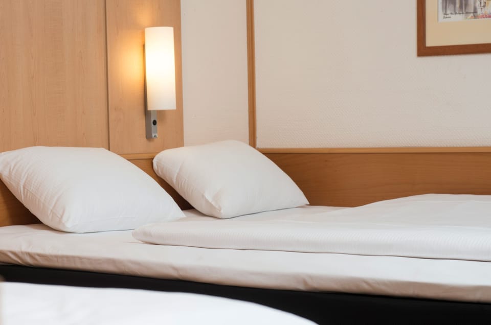 In-room safe, desk, iron/ironing board, free WiFi