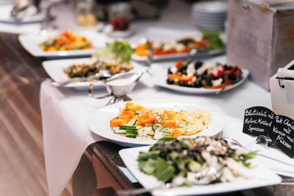 Daily buffet breakfast for a fee