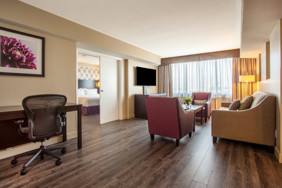 Premium bedding, pillowtop beds, in-room safe, desk
