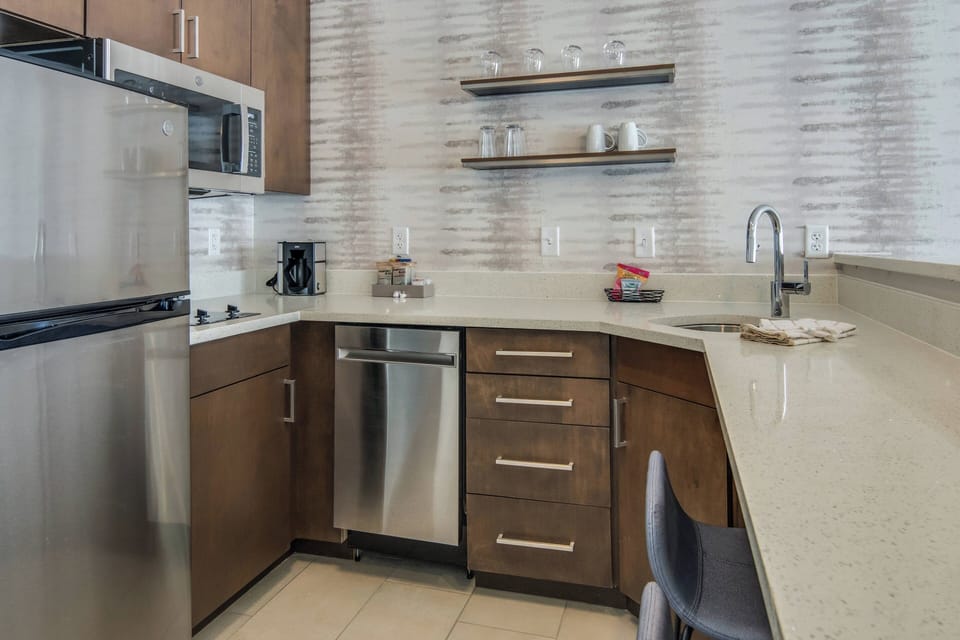 Studio, 1 King Bed with Sofa bed | Private kitchen | Coffee/tea maker, full-size fridge, stovetop, dishwasher