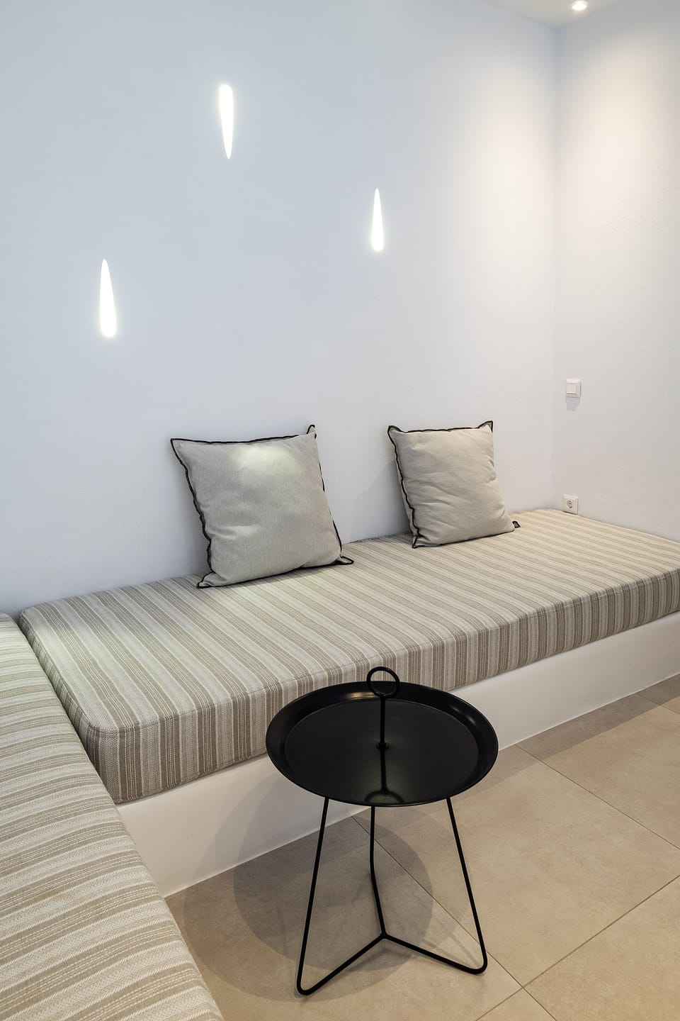 Junior Suite | Minibar, blackout drapes, soundproofing, iron/ironing board