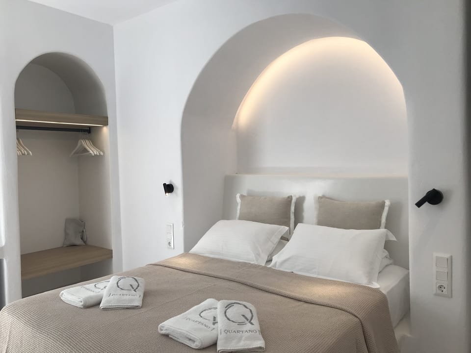 Economy Double Room | Minibar, blackout drapes, soundproofing, iron/ironing board