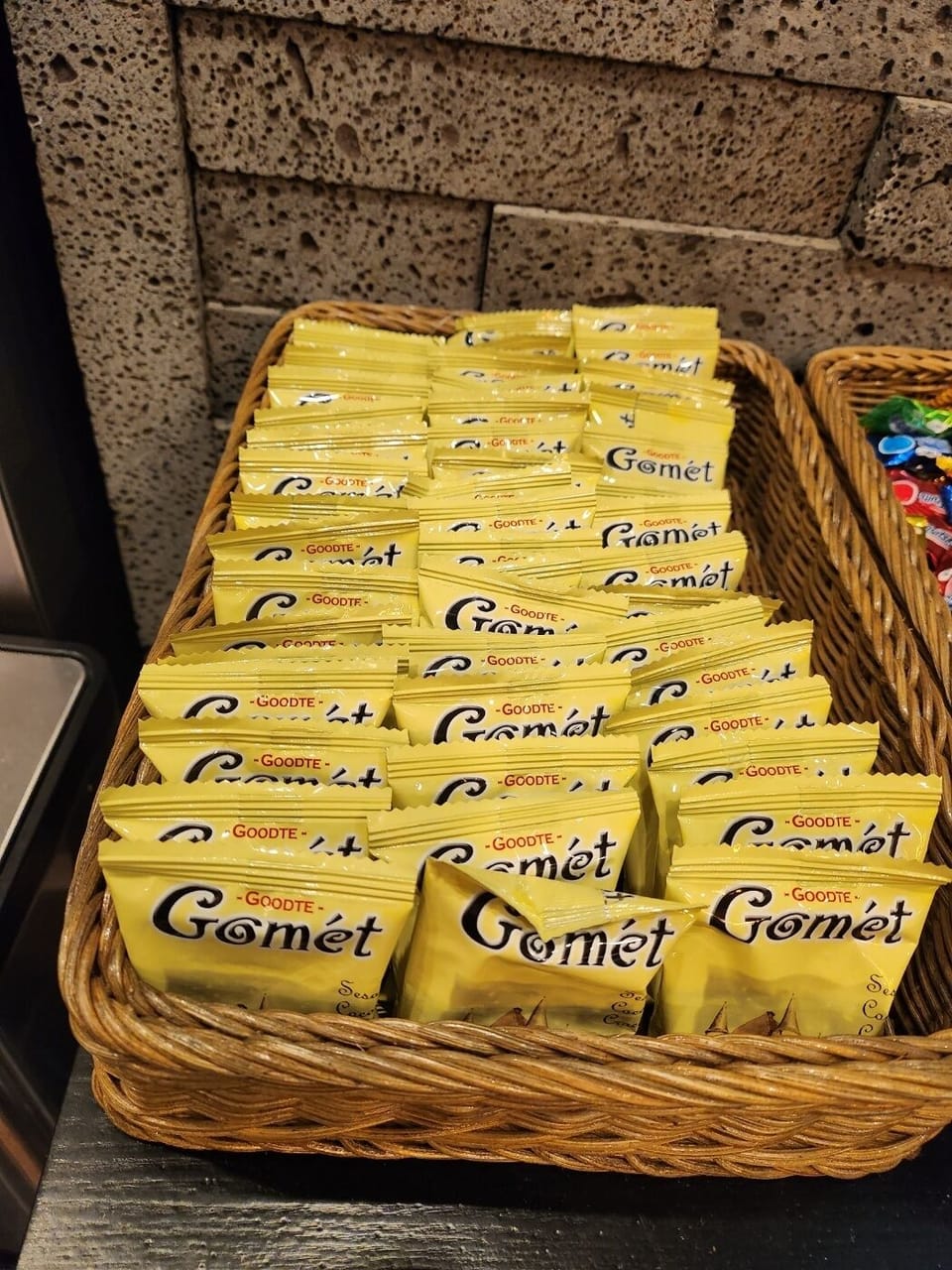 Snack bar