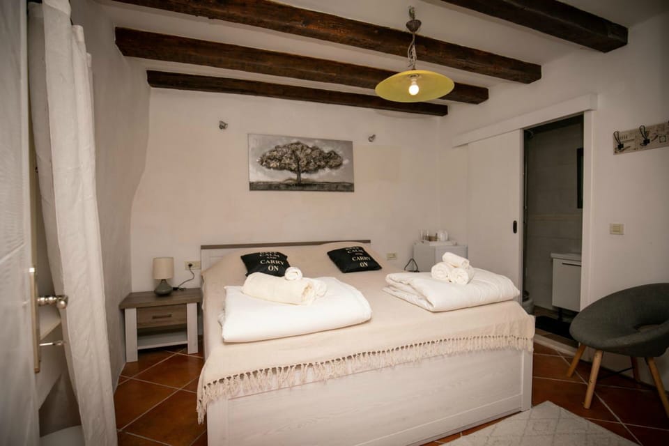 Standard Double Room | Soundproofing, free WiFi, bed sheets